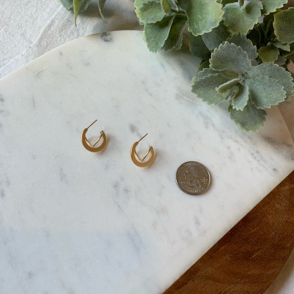 The Callahan - Gold Brushed Geometric Layered Hoop - Picture 2 of 4
